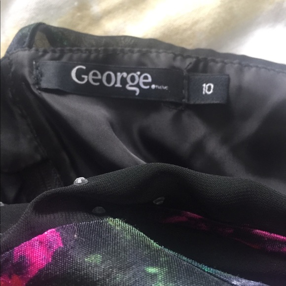 Black Floral Dress - Picture 6 of 6